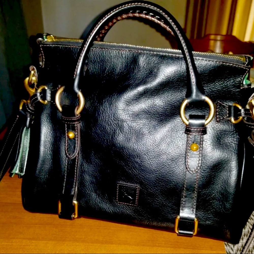 Dooney & Bourke